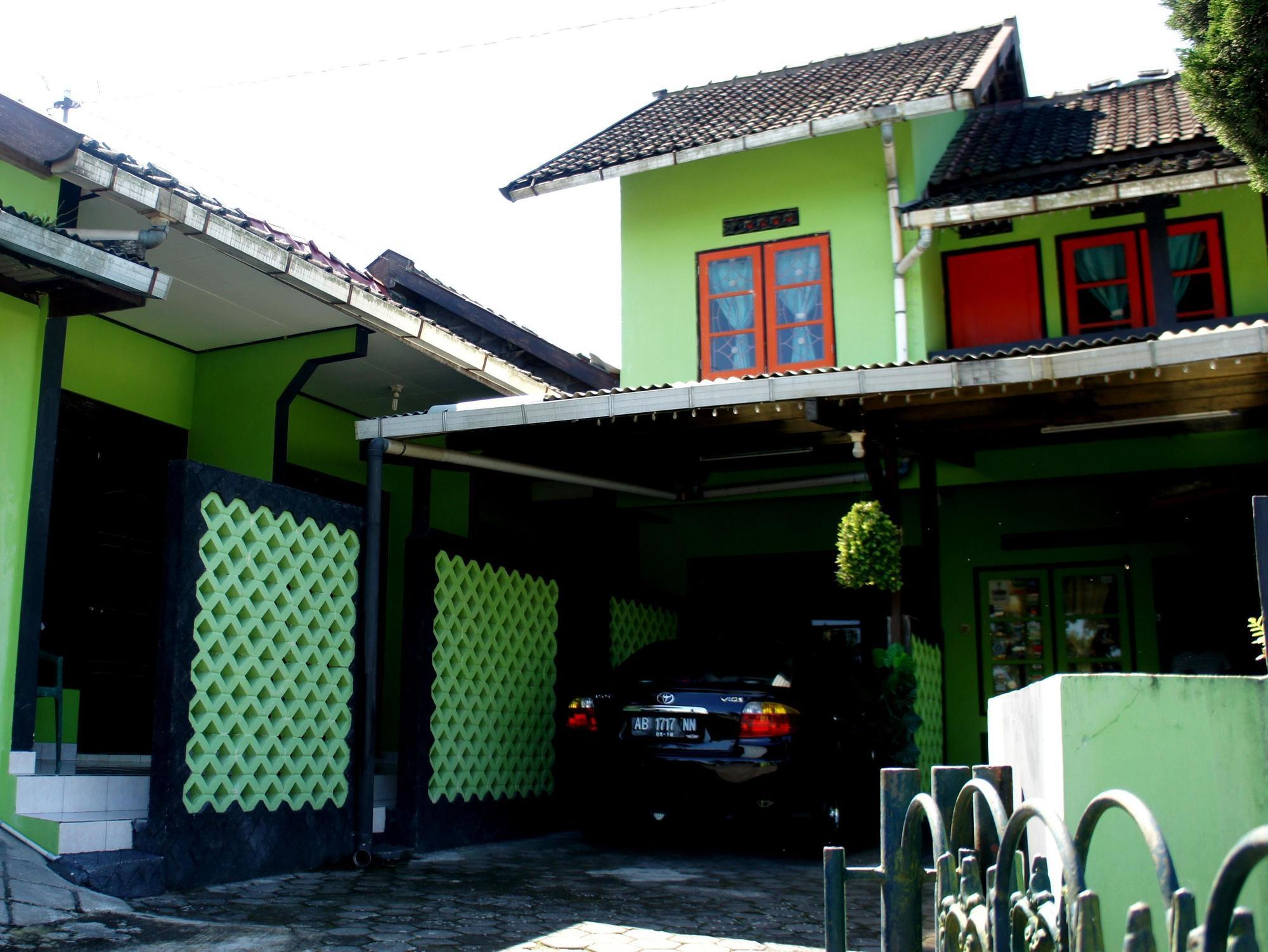 Bayu Murti Homestay Yogyakarta Bagian luar foto