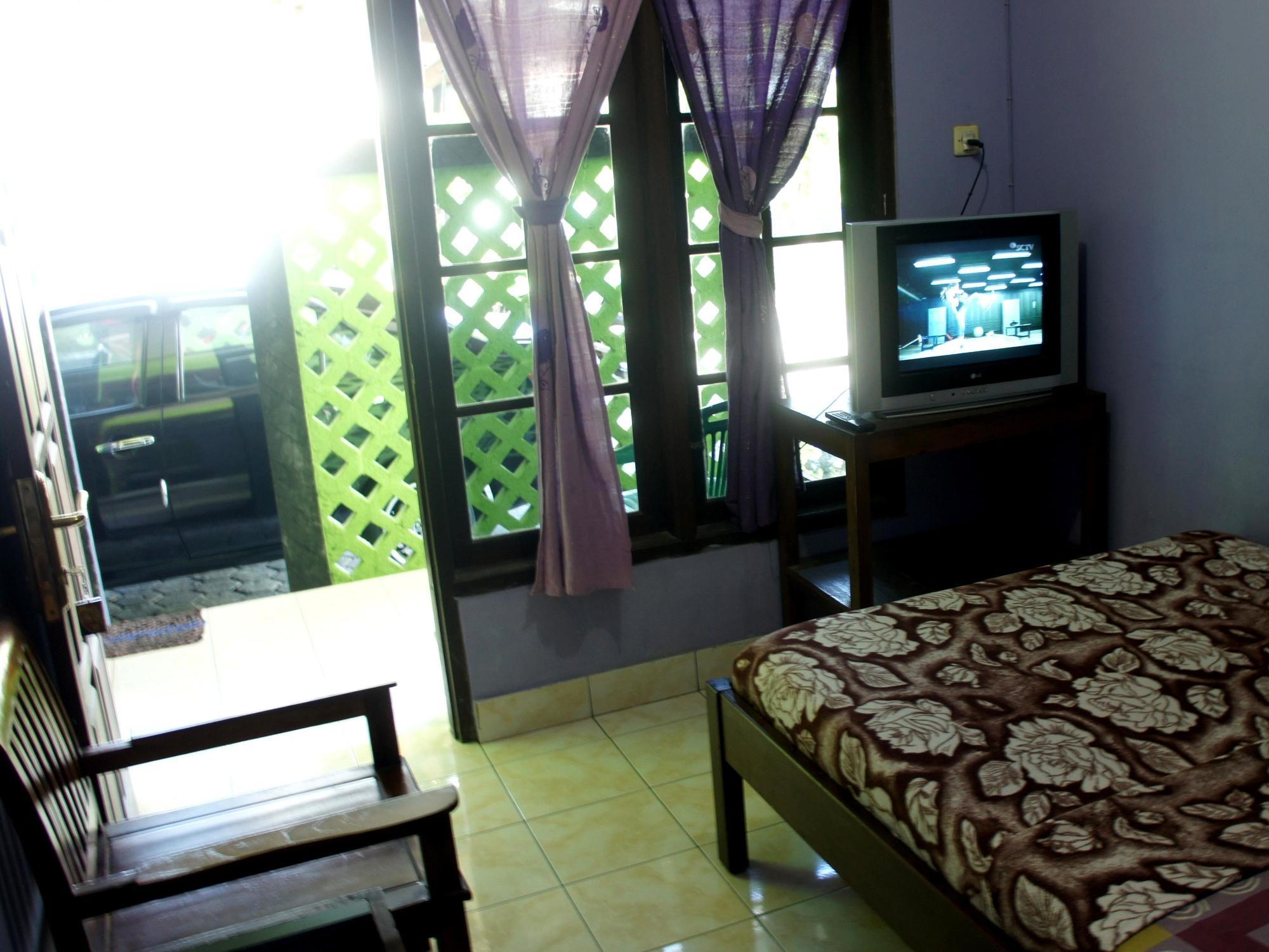 Bayu Murti Homestay Yogyakarta Bagian luar foto